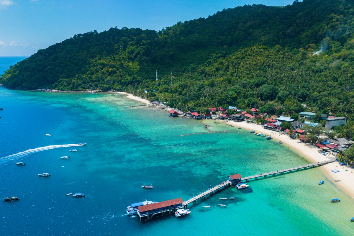 Turquoise water and lush greenery at Tioman Island, Malaysia